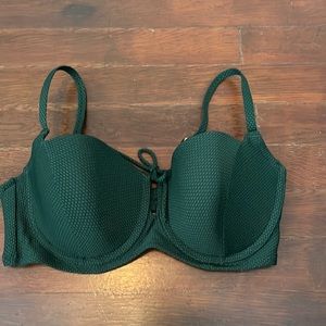 NWOT* Shade & Share push up with underwire bikini top